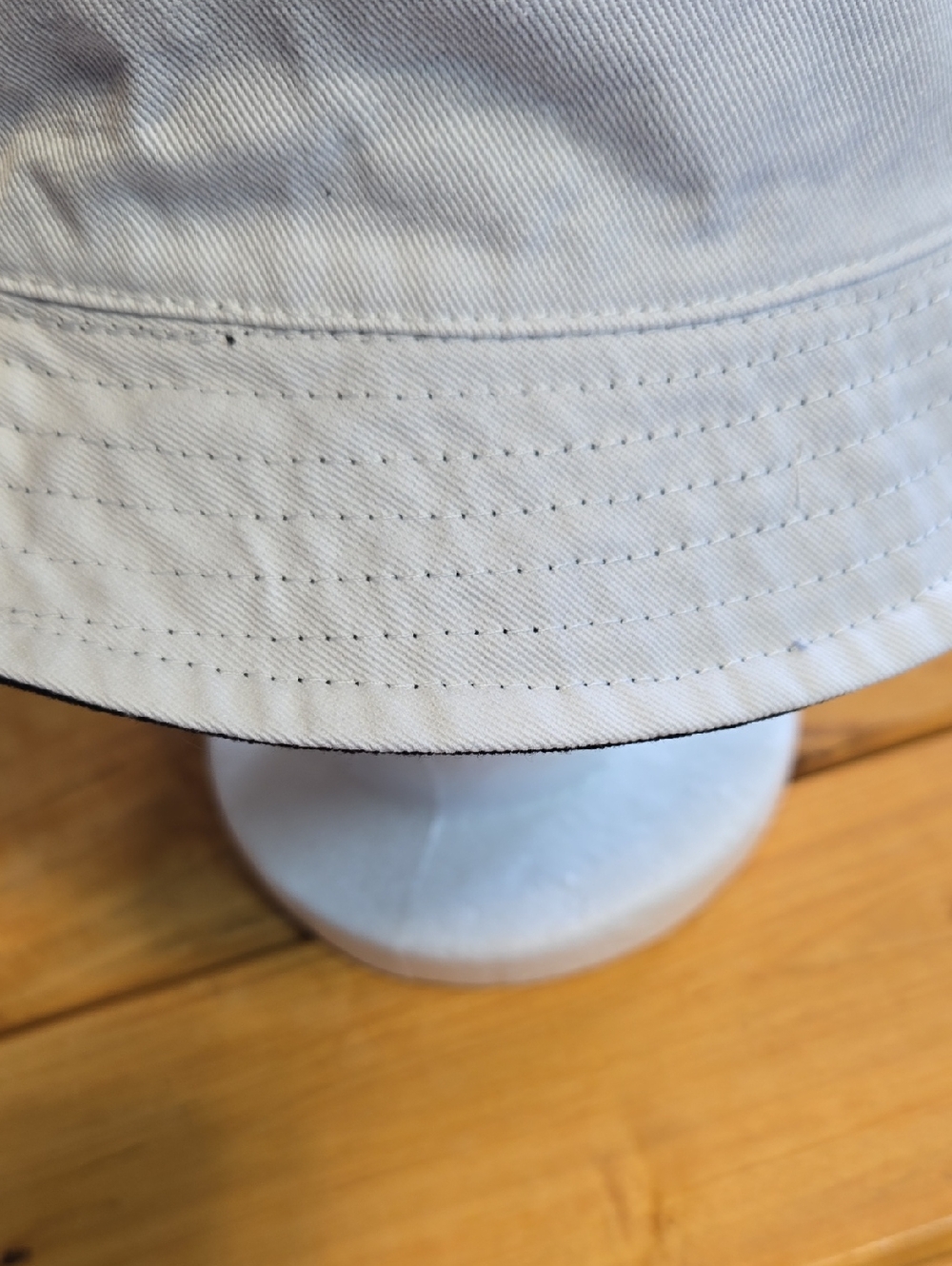 PLAYBOY Reversible Bucket Hat - Picture 7 of 9